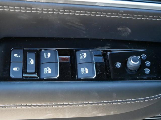 2026 Jeep Grand Wagoneer L Summit Obsidian 4x4