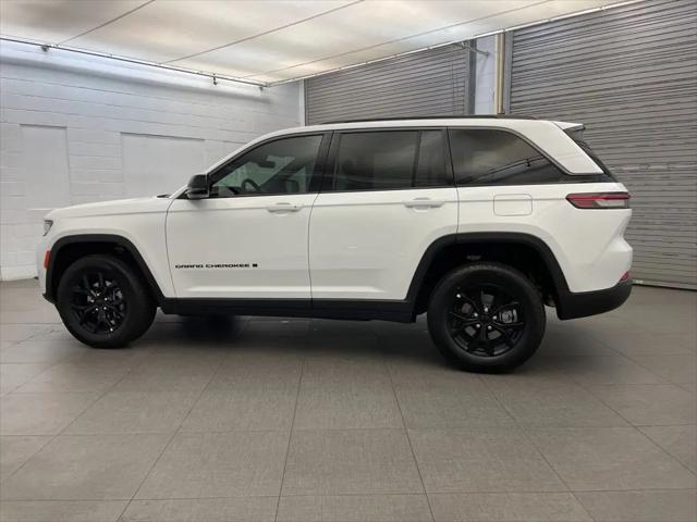 2026 Jeep Grand Cherokee Altitude 4x4