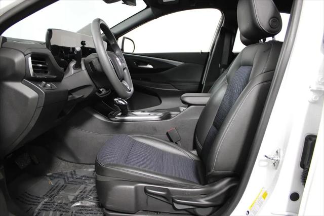 2025 Buick NV Preferred FWD
