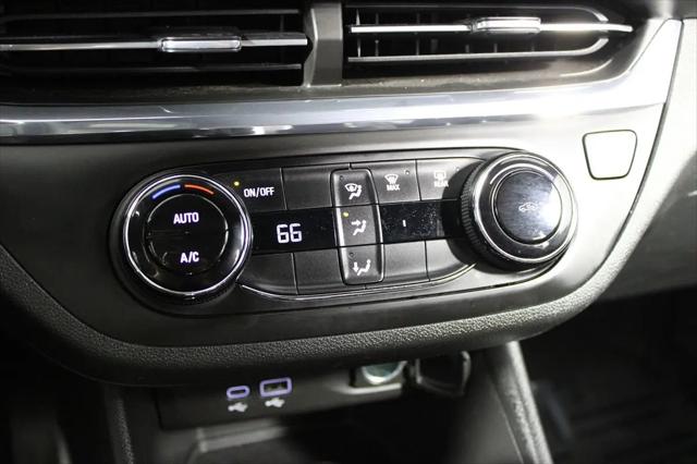 2025 Buick NV Preferred FWD