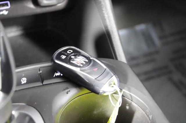 2025 Buick NV Preferred FWD