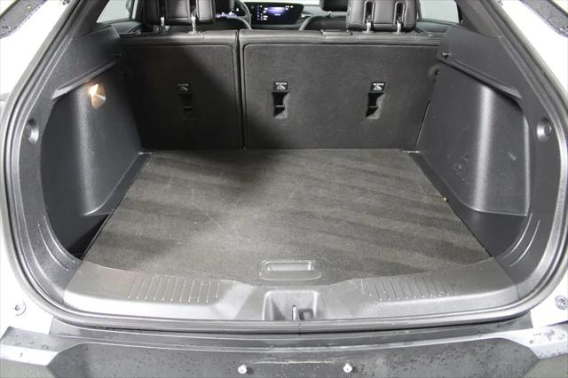 2025 Buick NV Preferred FWD