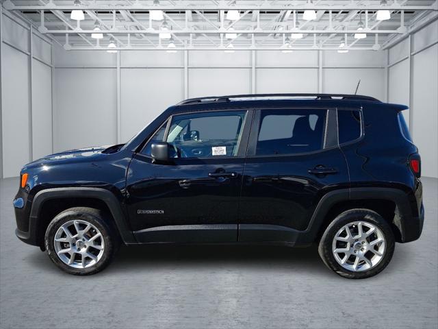 2022 Jeep Renegade Latitude 4x4 2022 Jeep Renegade Latitude 4x4