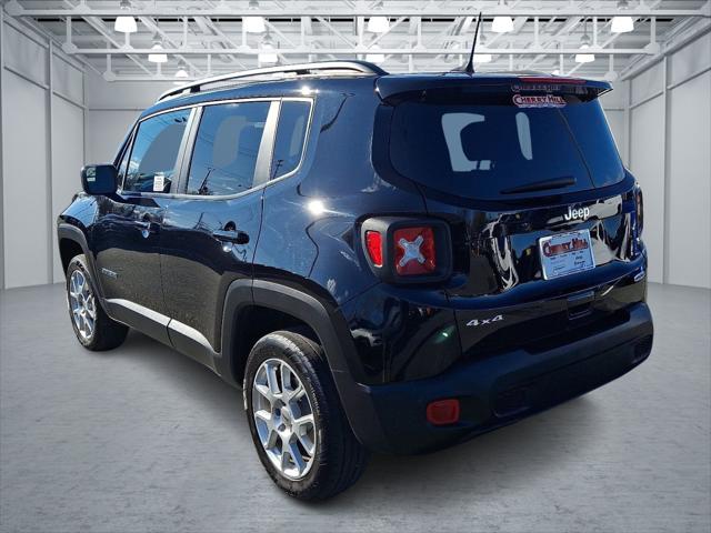 2022 Jeep Renegade Latitude 4x4 2022 Jeep Renegade Latitude 4x4