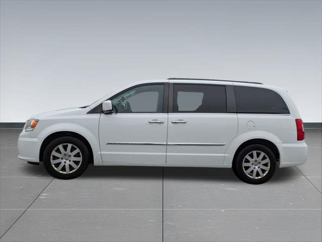 2015 Chrysler Town and Country Touring