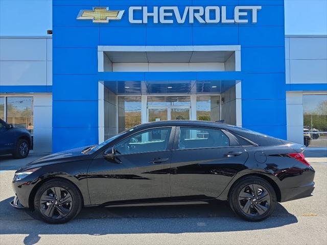 2023 Hyundai Elantra SEL 2023 Hyundai Elantra SEL