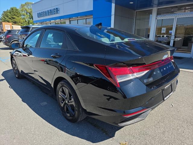 2023 Hyundai Elantra SEL 2023 Hyundai Elantra SEL