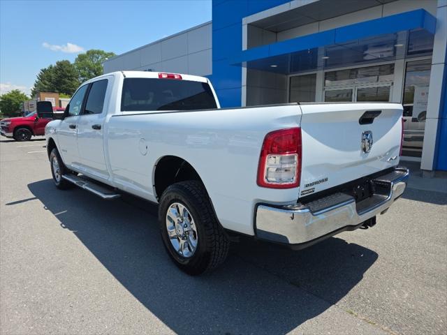 2024 RAM 3500 Big Horn Crew Cab 4x4 8 Box 2024 RAM 3500 Big Horn Crew Cab 4x4 8 Box