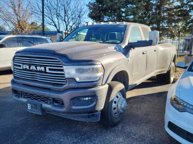 2020 RAM 3500 Laramie Crew Cab 4x4 8 Box
