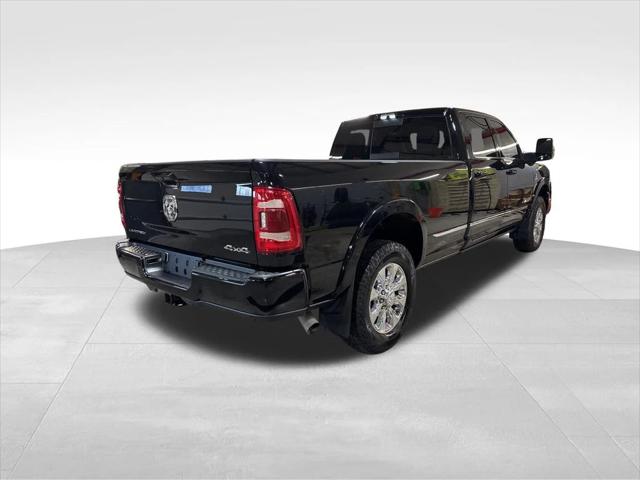 2023 RAM 3500 Limited Crew Cab 4x4 8 Box