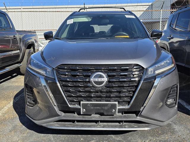 2023 Nissan Kicks SR Xtronic CVT
