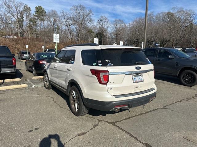 2018 Ford Explorer XLT 2018 Ford Explorer XLT