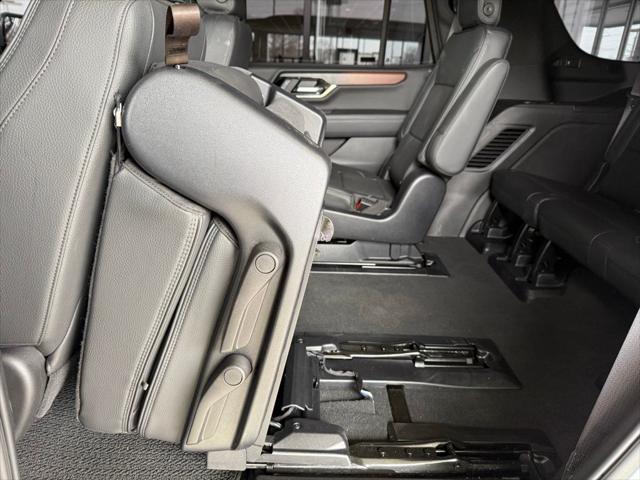 2025 GMC Yukon 4WD Denali