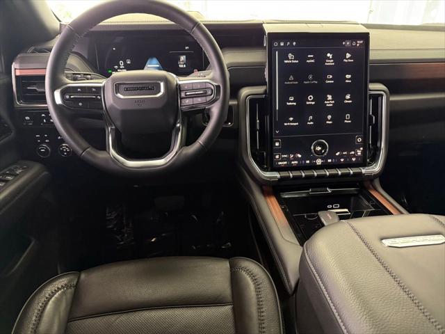 2025 GMC Yukon 4WD Denali