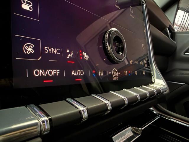 2025 GMC Yukon 4WD Denali