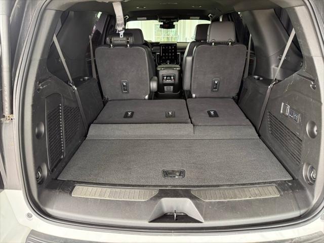 2025 GMC Yukon 4WD Denali