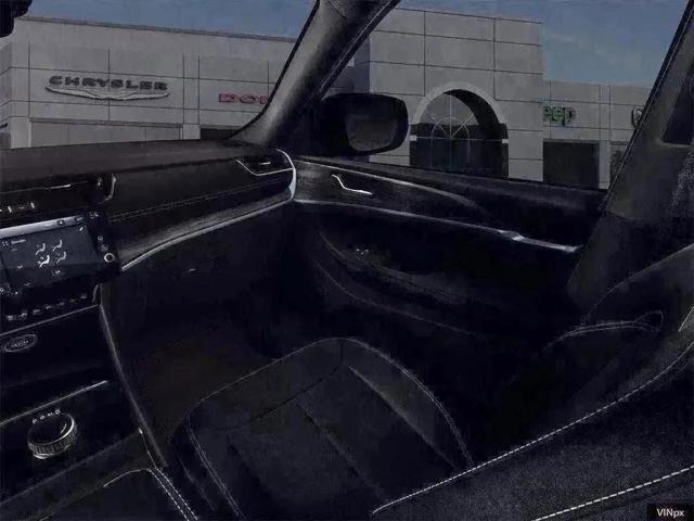 2026 Jeep Grand Cherokee Altitude 4x4