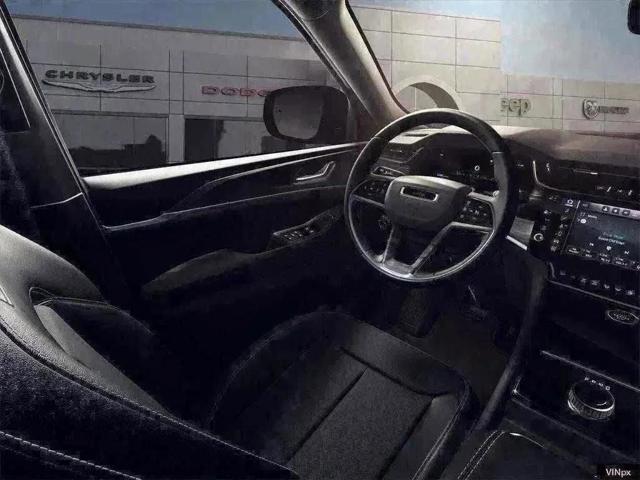 2026 Jeep Grand Cherokee Altitude 4x4
