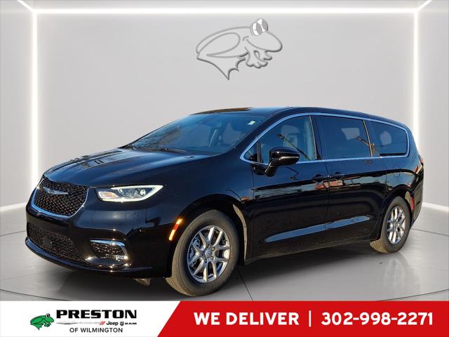 2026 Chrysler Pacifica Select for sale in Wilmington, DE