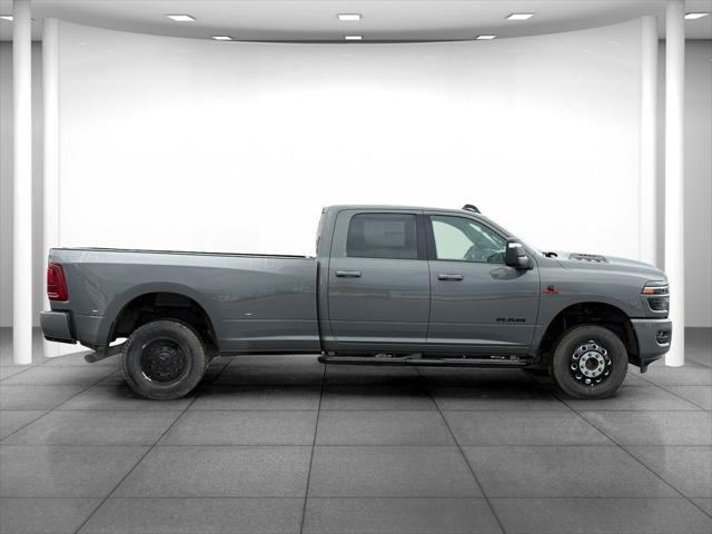 2026 Ram 3500 Laramie Crew Cab 4x4 8' Box