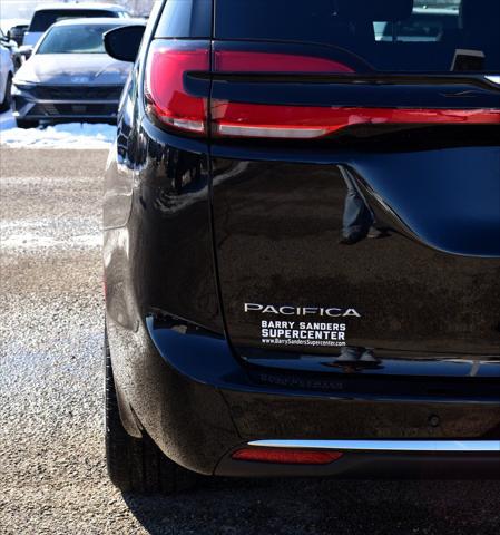2026 Chrysler Pacifica Pinnacle AWD