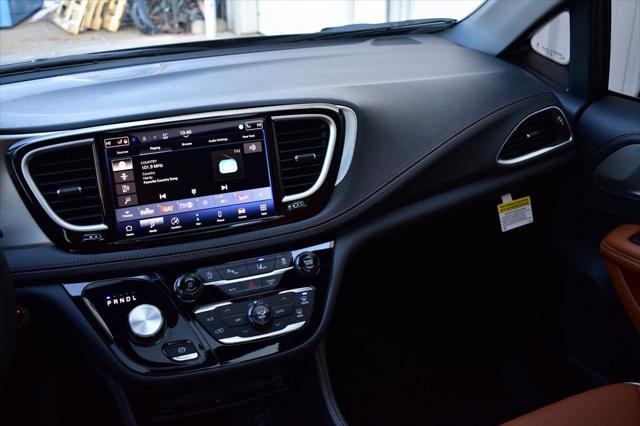 2026 Chrysler Pacifica Pinnacle AWD