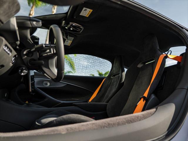 2026 McLaren Artura Unknown