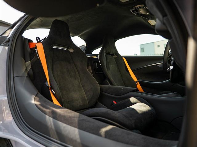2026 McLaren Artura Unknown