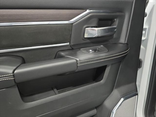 2026 Ram 3500 Laramie Crew Cab 4x4 8' Box