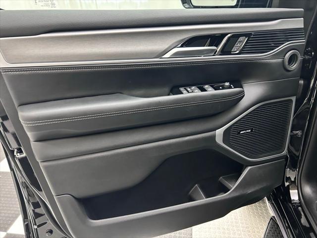 2026 Jeep Grand Wagoneer Limited Altitude 4x4