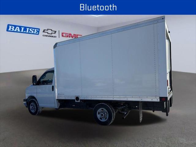 2025 GMC Savana Cutaway Work Van
