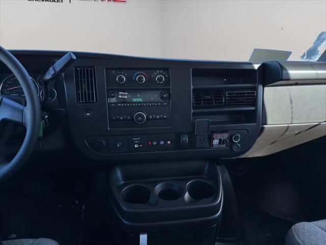 2025 GMC Savana Cutaway Work Van