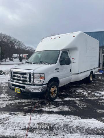 2018 Ford E-350 Cutaway Cutaway Van 2D for sale in Spofford, NH