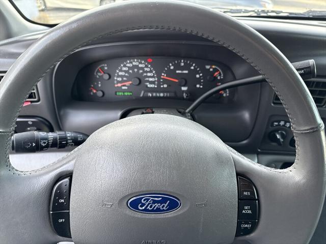 2003 Ford Excursion XLT