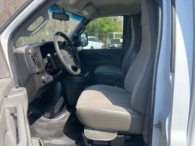 2021 GMC Savana Cutaway Work Van