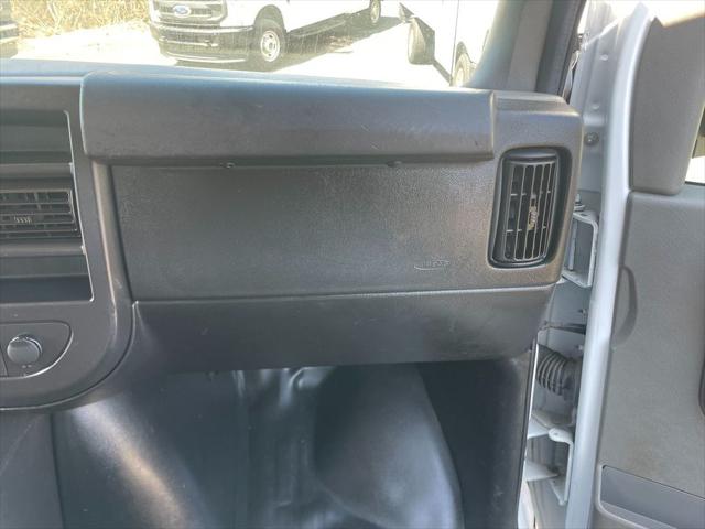 2021 GMC Savana Cutaway Work Van