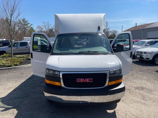 2021 GMC Savana Cutaway Work Van