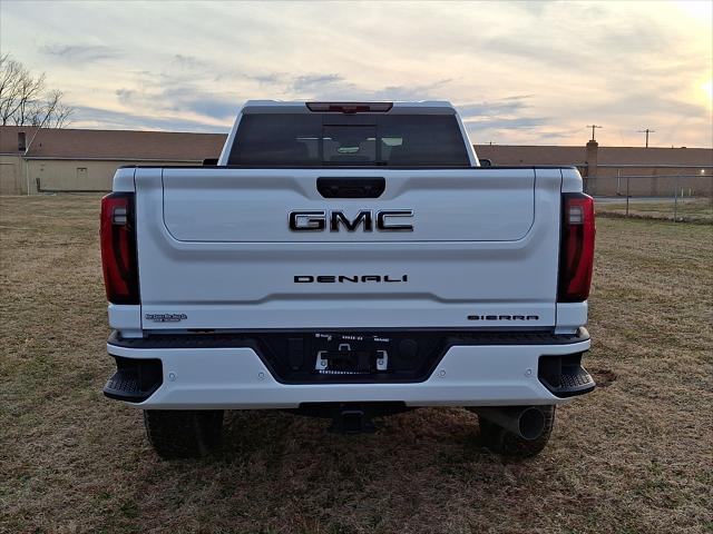 2026 GMC Sierra 2500HD Crew Cab, Standard Bed, Denali Ultimate, 4WD