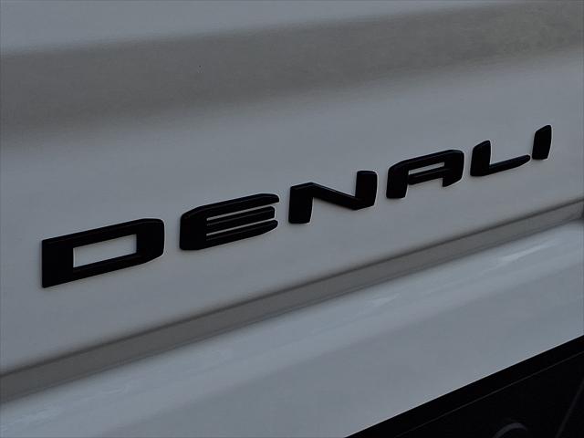 2026 GMC Sierra 2500HD Crew Cab, Standard Bed, Denali Ultimate, 4WD