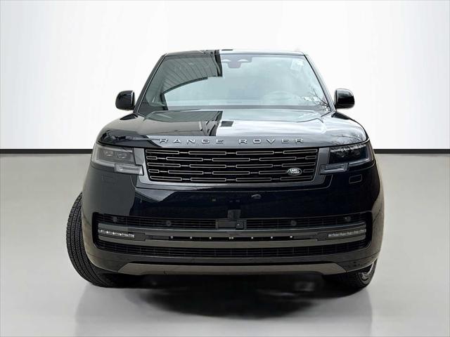2026 Land Rover Range Rover P530 SE