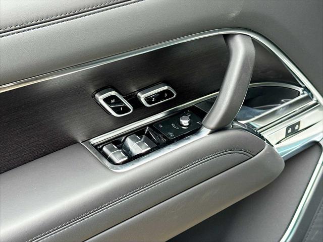 2026 Land Rover Range Rover P530 SE