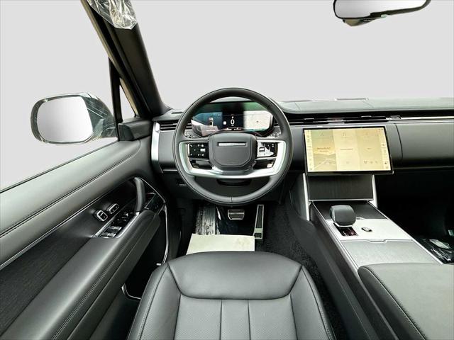 2026 Land Rover Range Rover P530 SE