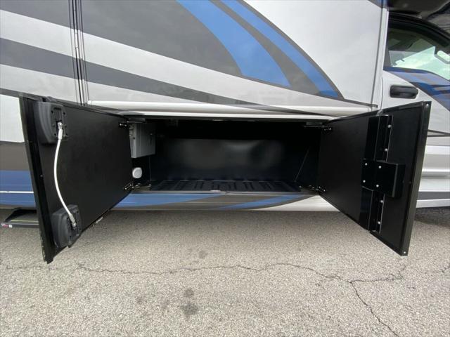 2021 Ford F-550 XLT