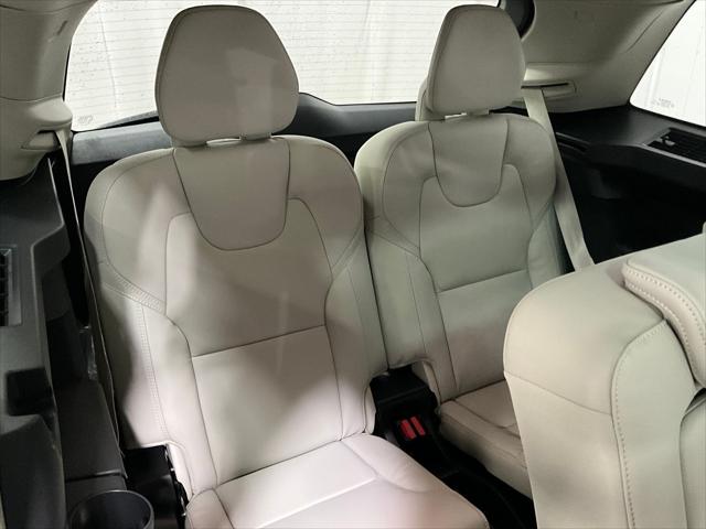 2026 Volvo XC90 Plug-In Hybrid Ultra, T8 AWD, Electric/Gasoline, Bright, 7 Seats