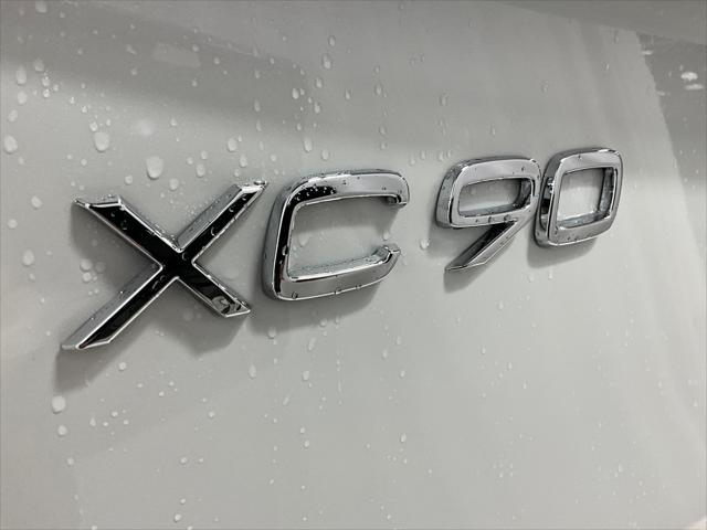 2026 Volvo XC90 Plug-In Hybrid Ultra, T8 AWD, Electric/Gasoline, Bright, 7 Seats
