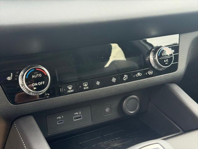2025 Mitsubishi Outlander PHEV SE S-AWC