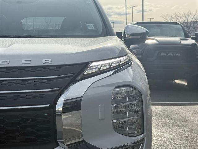 2025 Mitsubishi Outlander PHEV SE S-AWC
