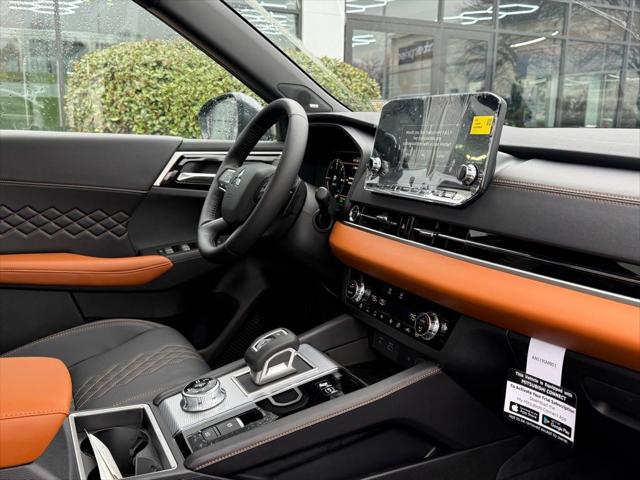 2025 Mitsubishi Outlander PHEV SEL S-AWC