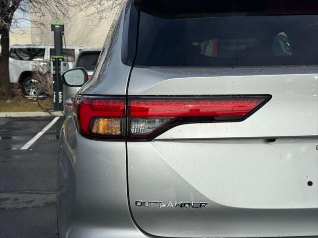 2025 Mitsubishi Outlander PHEV SEL S-AWC