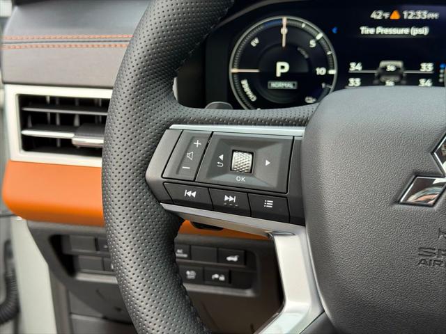 2025 Mitsubishi Outlander PHEV SEL S-AWC